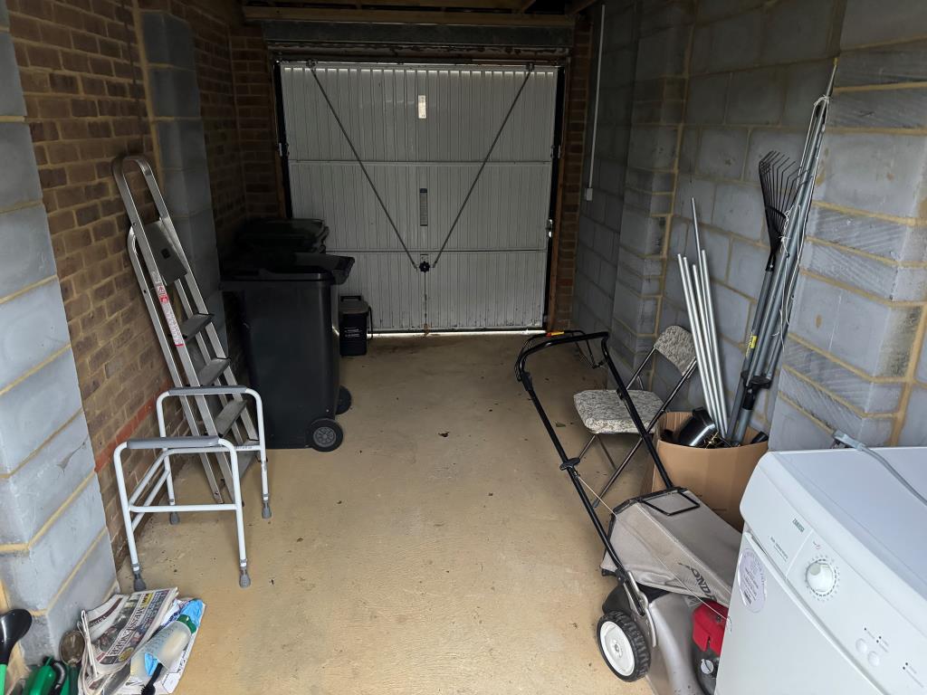 Lot: 120 - TWO-BEDROOM DETACHED BUNGALOW WITH GARAGE - Inside garage